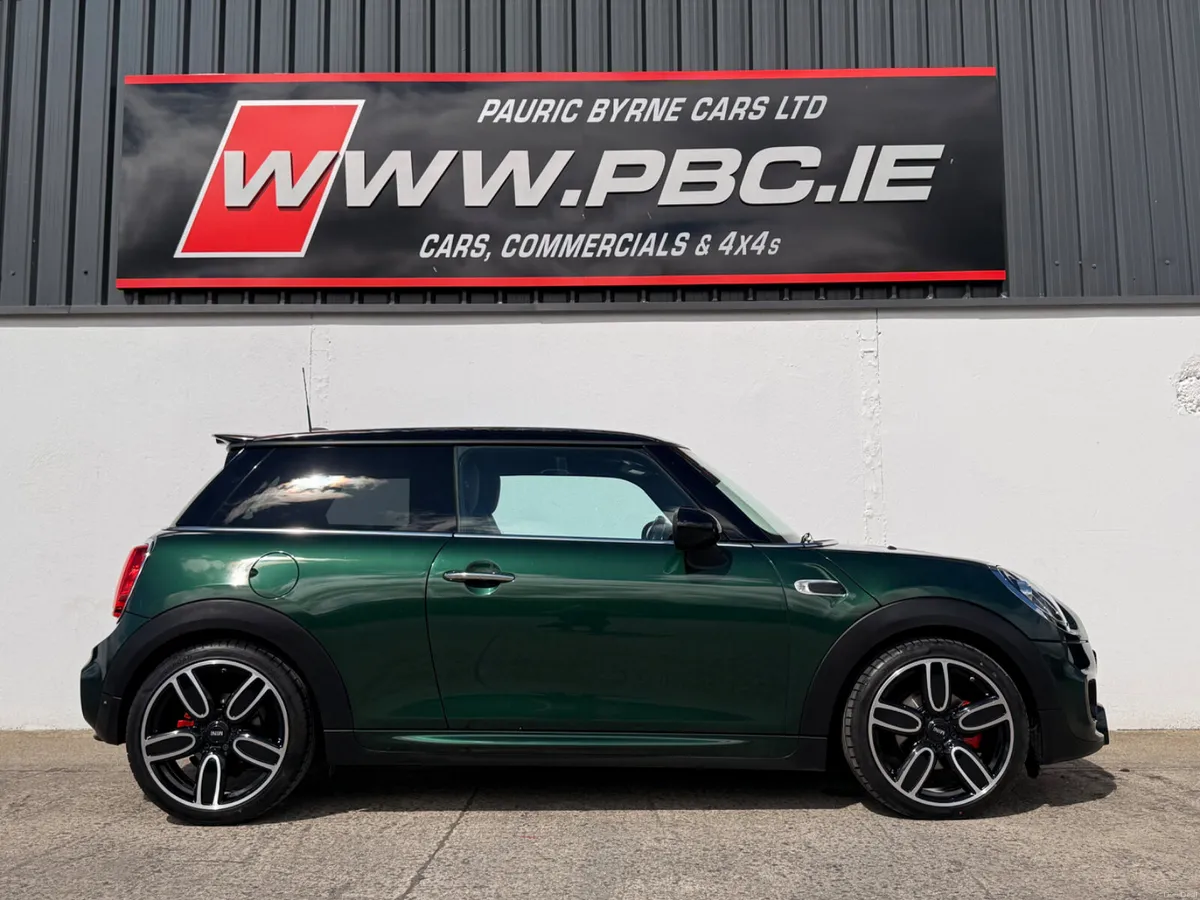 Mini Cooper 1.5D JCW Pack 2018 - Image 3