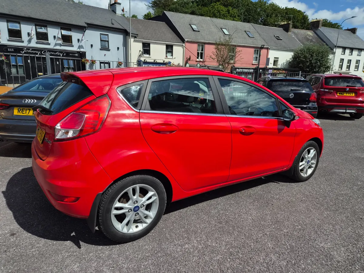 2015 Ford Fiesta Zetec, 1.25, 82PS, Superb History - Image 4