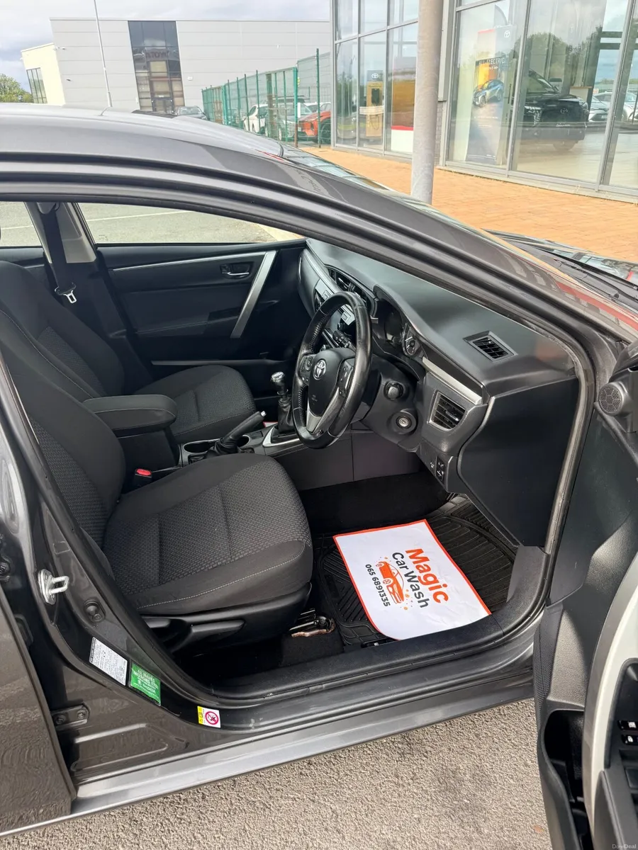 Toyota Corolla 2015 - Image 4
