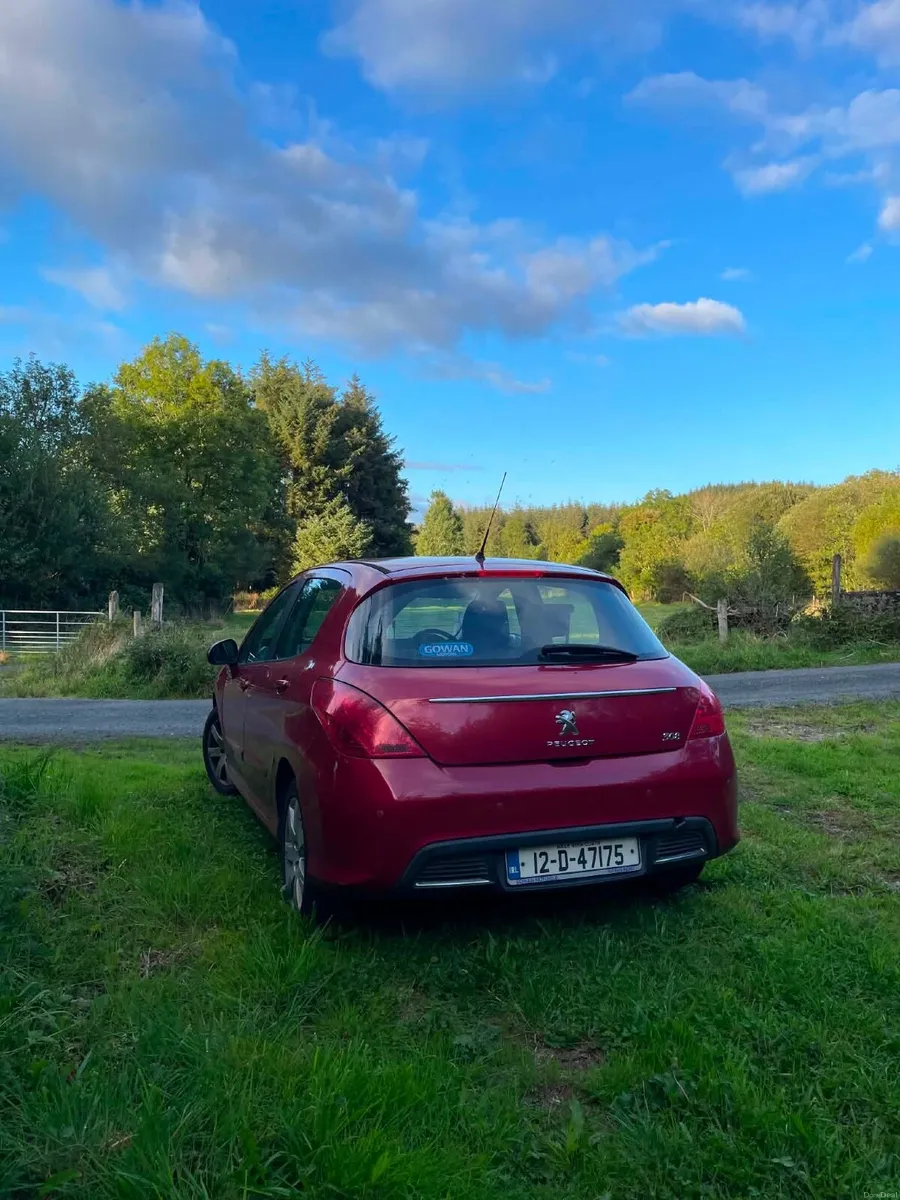 Peugeot 308 2012 - Image 2