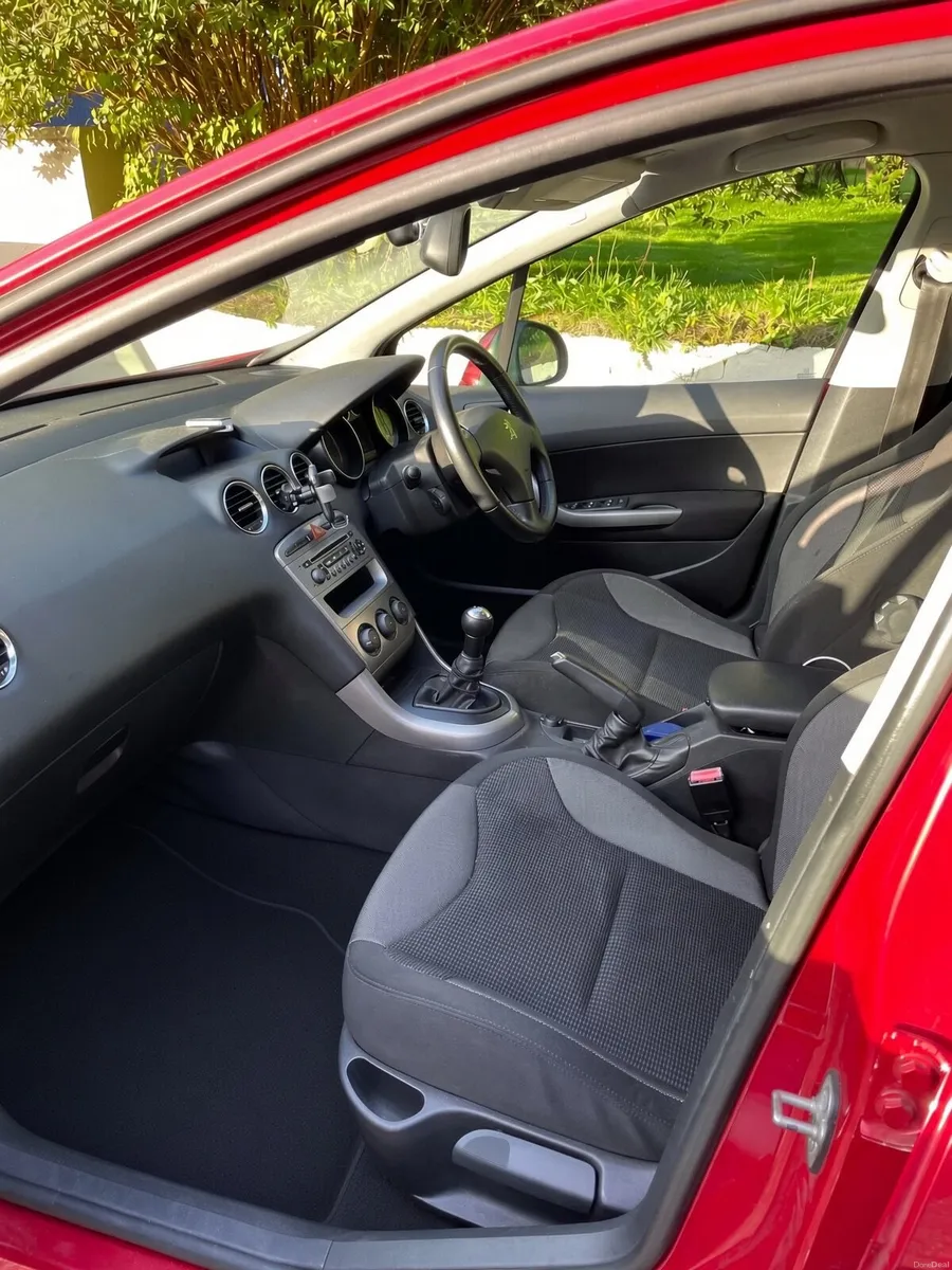 Peugeot 308 2012 - Image 6