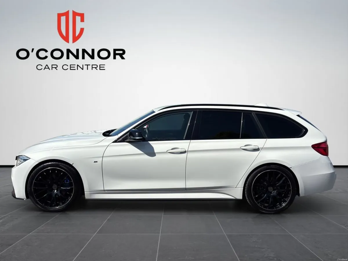 BMW 3-Series Family estate by day. M Sport attitud - Image 3