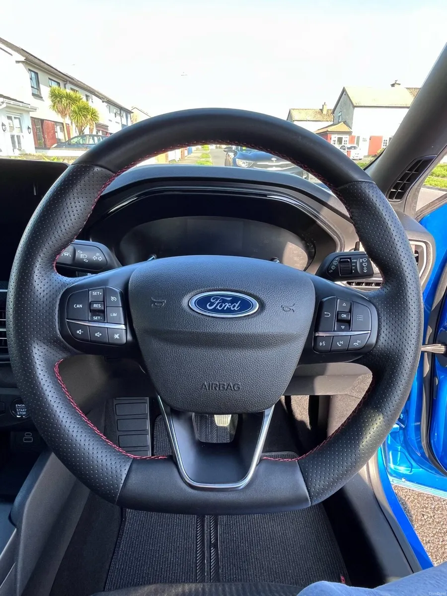 Ford Focus St-Line 1.0T - Image 6