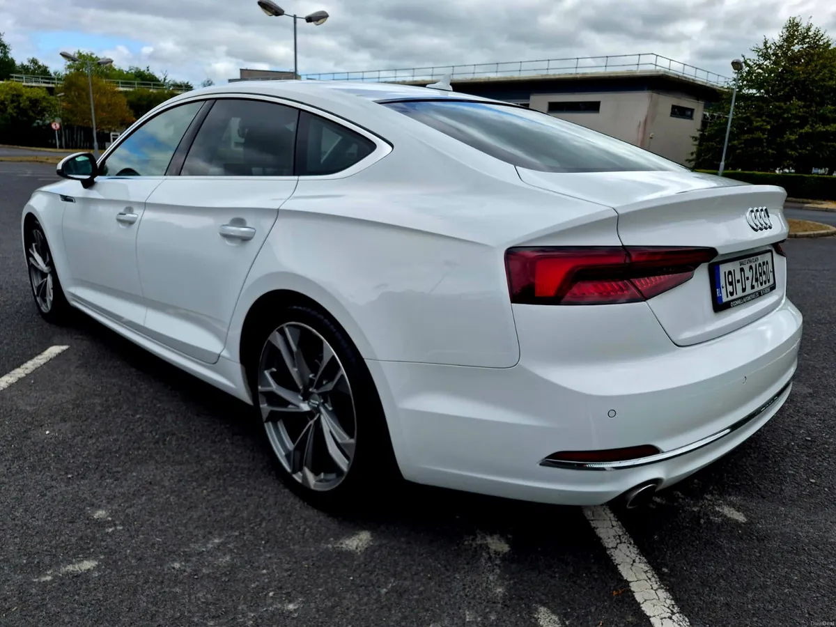 2019 AUDI A5 SPORTBACK 150 SE +S LINE BLACK ALLOYS - Image 2