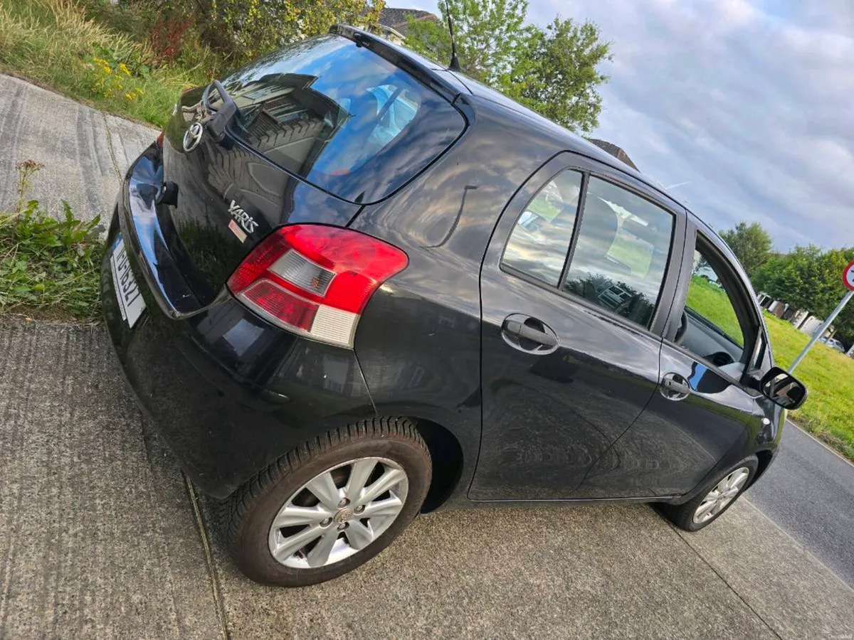 Toyota yaris - Image 4