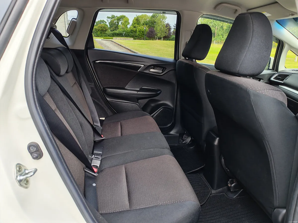 HONDA FIT  /171/AUTO/HYBRID/ANDROID/R.CAMERA - Image 6