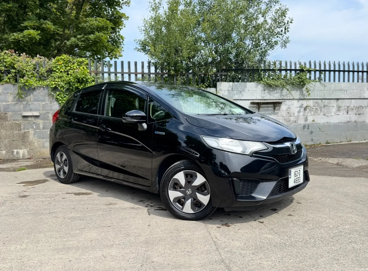 2016 HONDA FIT. 69K KMs. 2 YEAR NCT. AUTO 1.5L HYB - Image 1