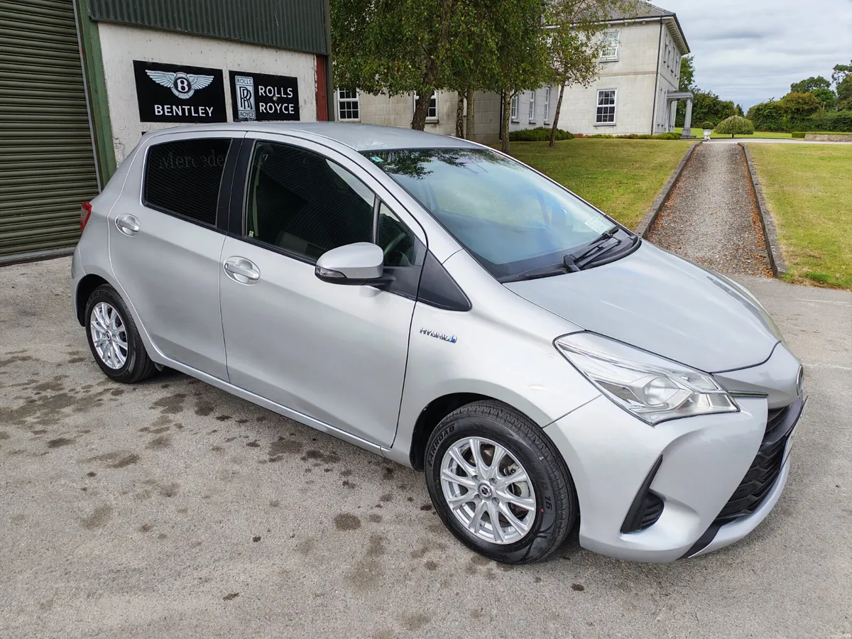 TOYOTA VITZ/171/AUTO/ P.HYBRID /ALARM/IMMOB/R.CAME - Image 2