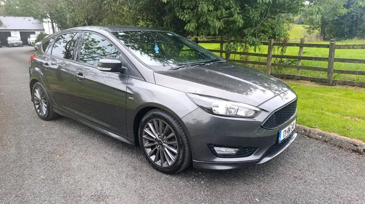 2017 Ford Focus Stline Diesel - Image 1