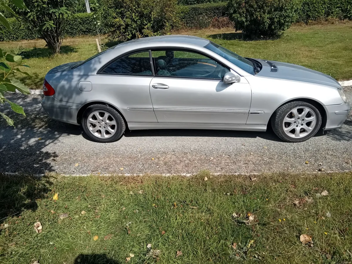 Mercedes-Benz CLK 2004 - Image 1