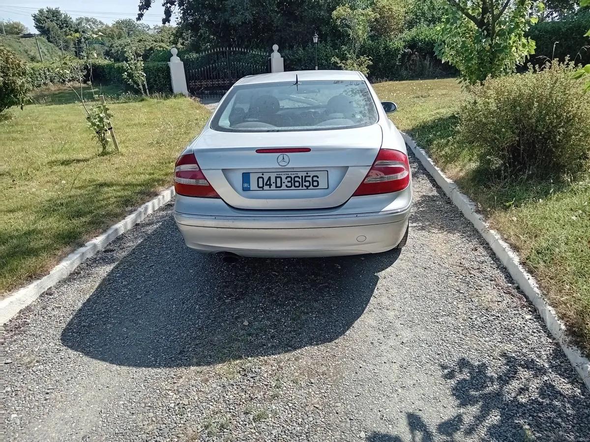 Mercedes-Benz CLK 2004 - Image 2