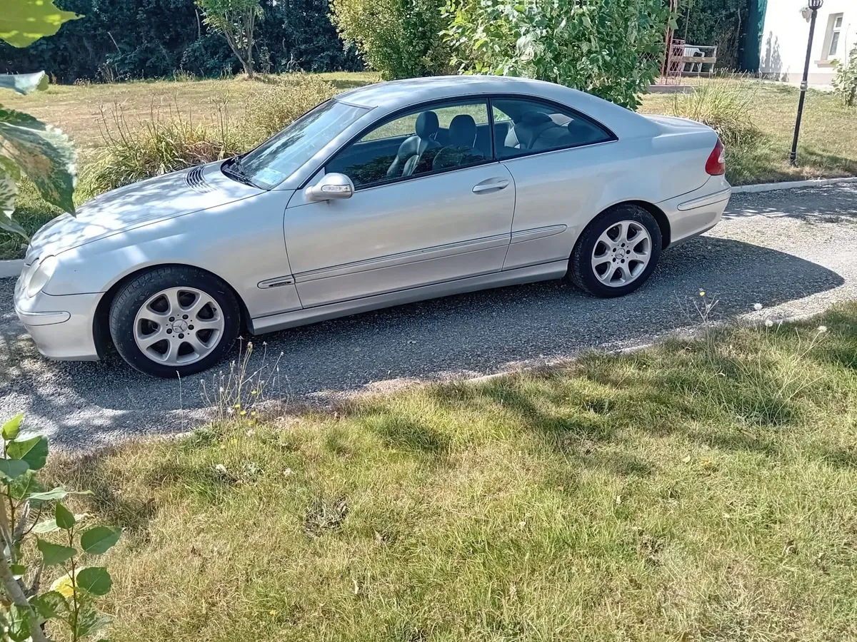 Mercedes-Benz CLK 2004 - Image 3