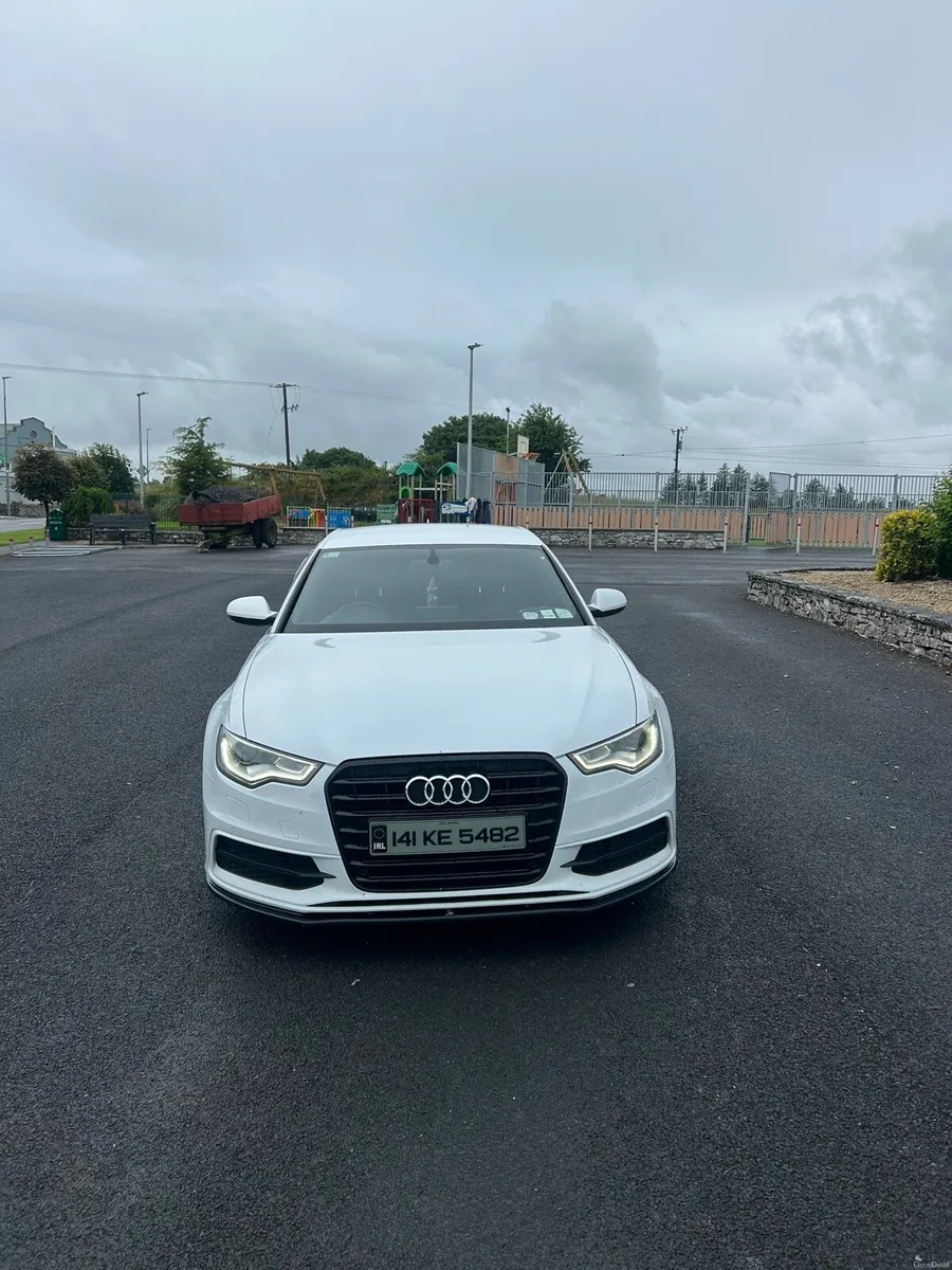 Audi A6 S-Line Ultra Black Edition - Image 3
