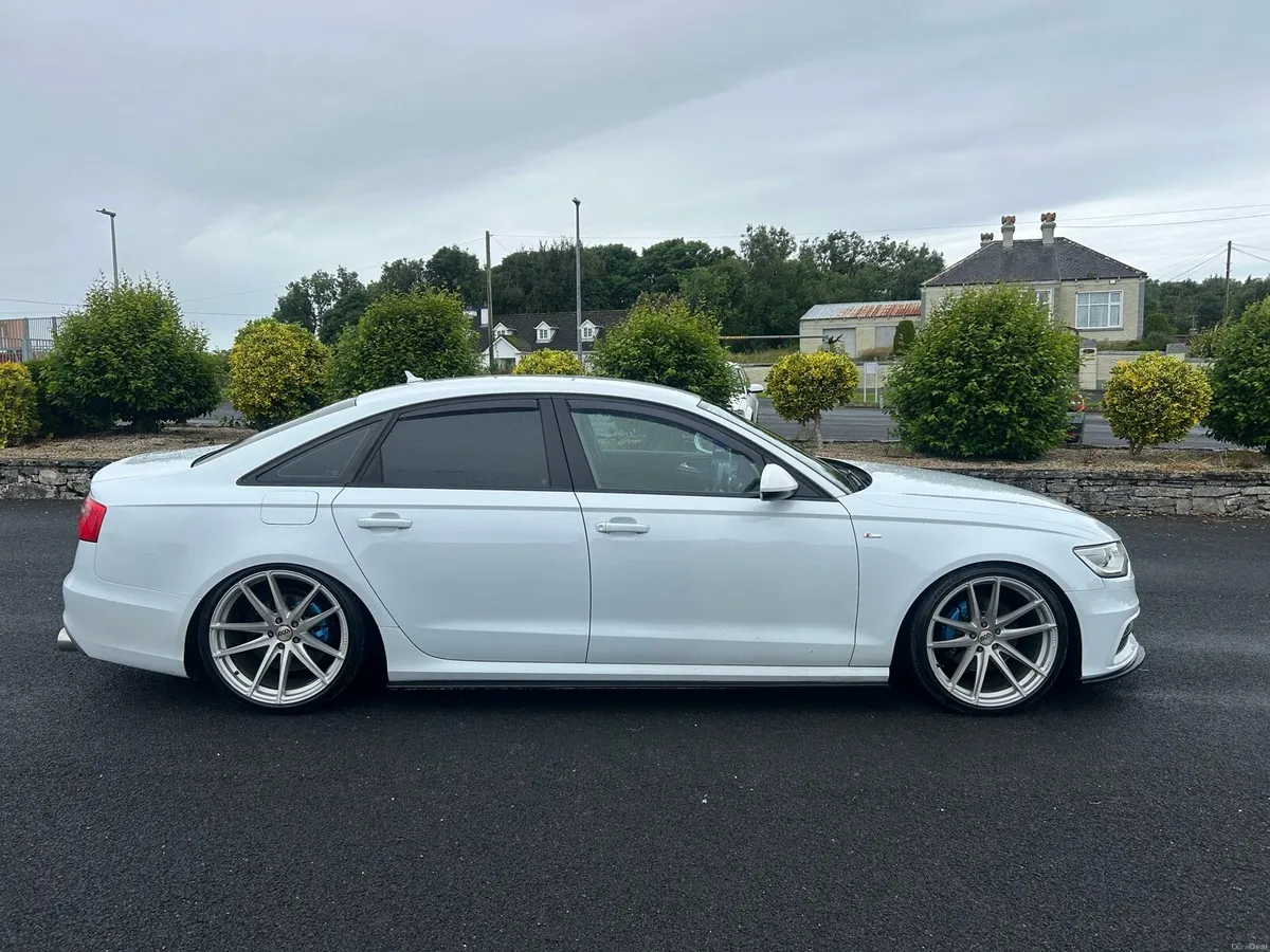 Audi A6 S-Line Ultra Black Edition - Image 5