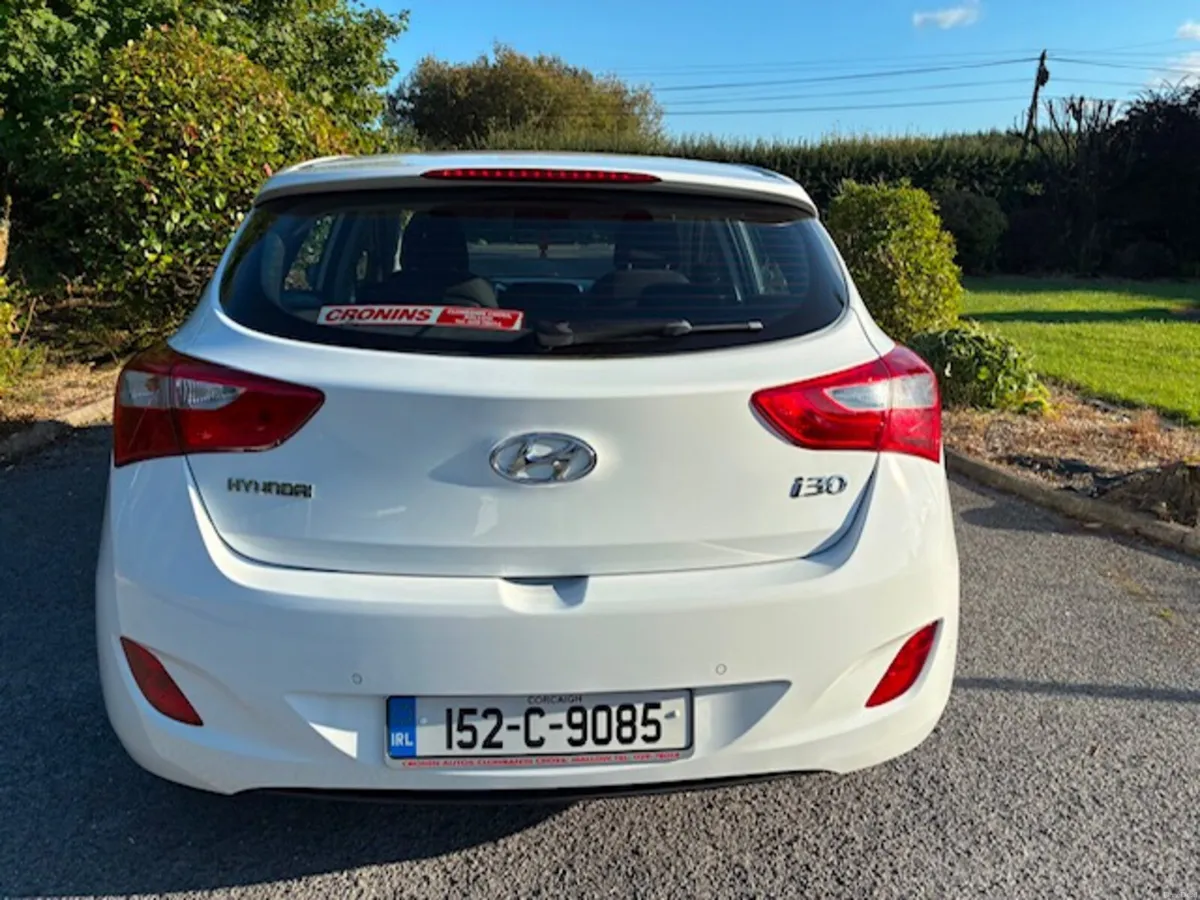 2015 (152) HYUNDAI i30 SE 1.6 CRDI 5dr. - Image 5