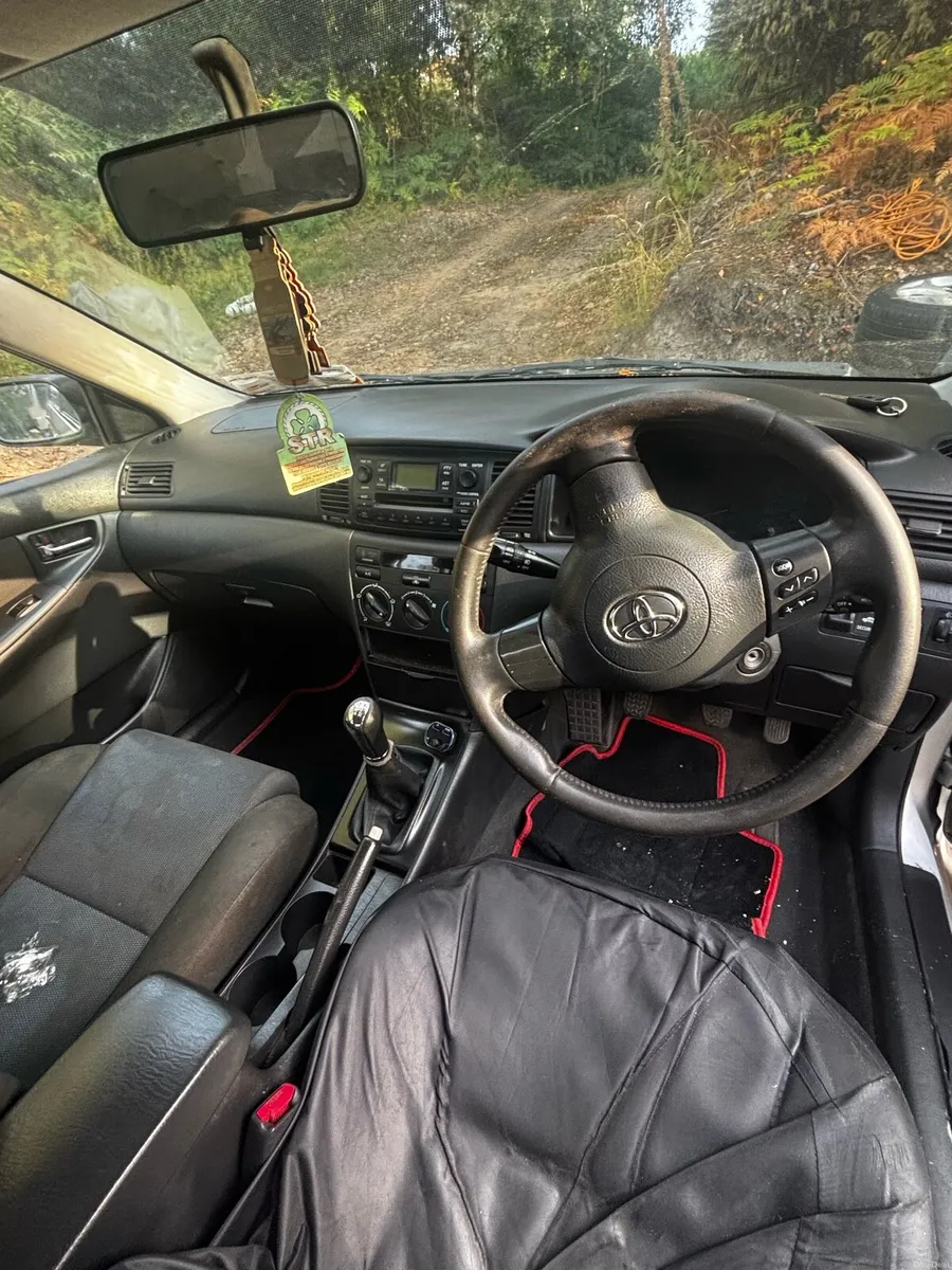 Toyota Corolla - Image 6