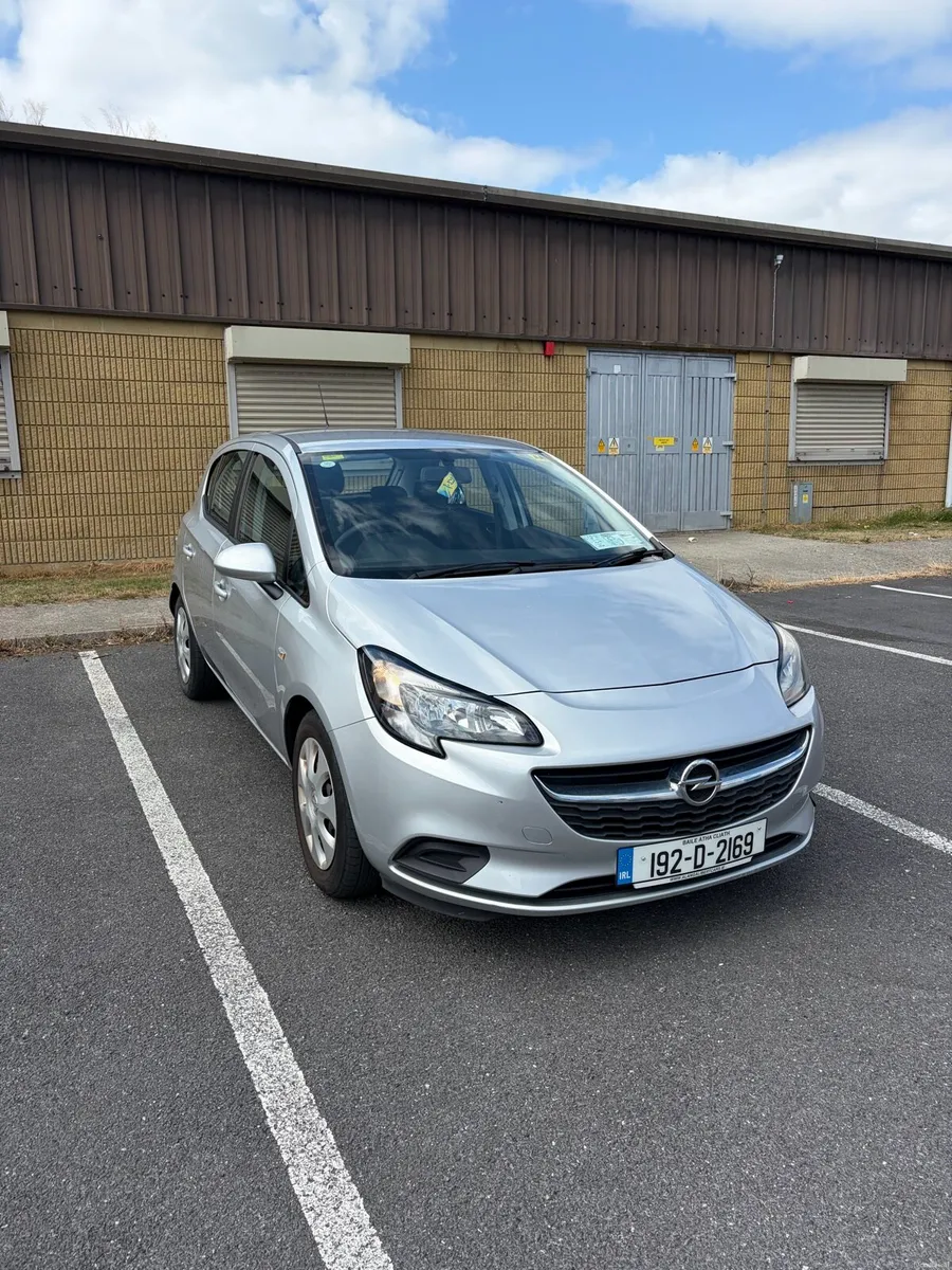 Opel Corsa E 1.4l Petrol - Image 1