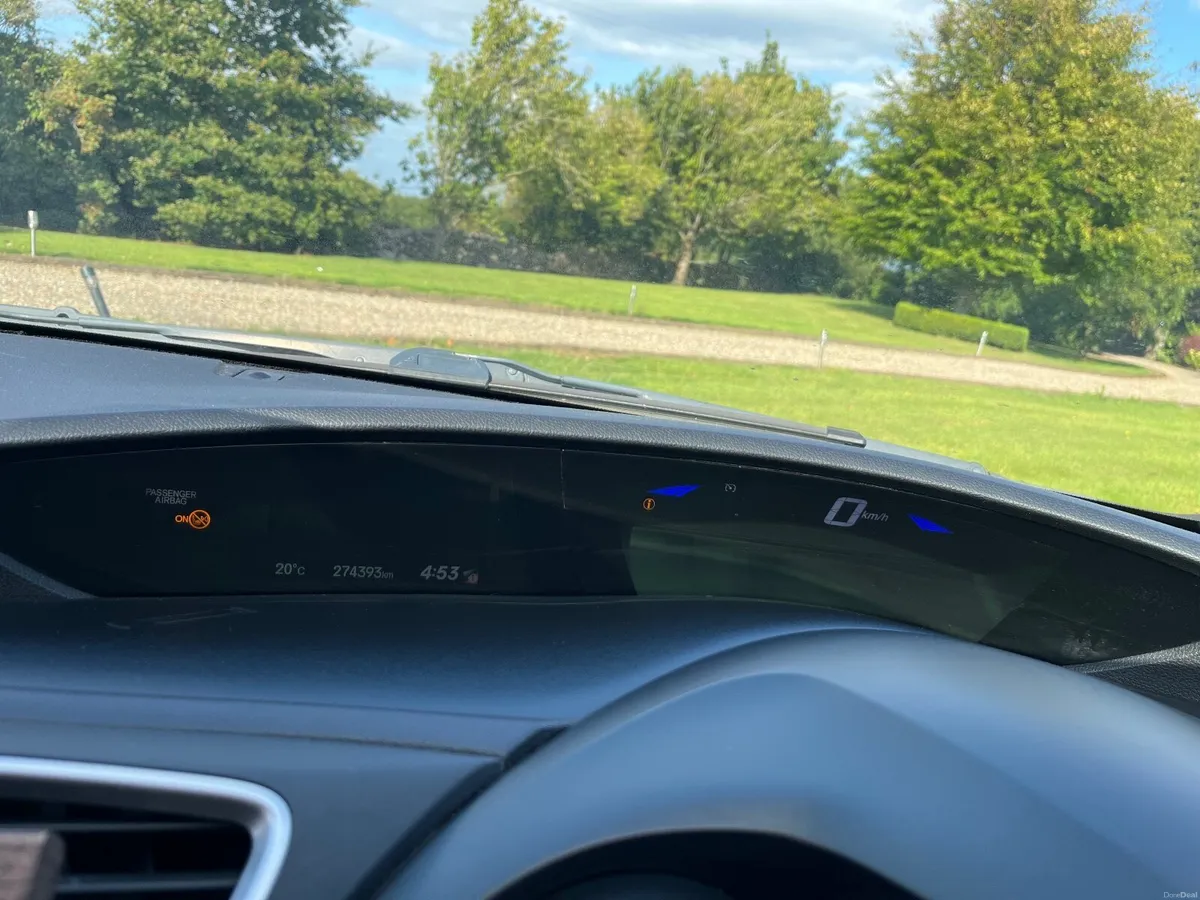 Honda Civic 2014 - Image 2