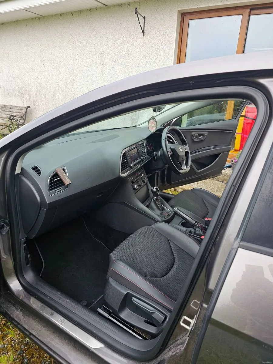 SEAT Leon 2015 - Image 5