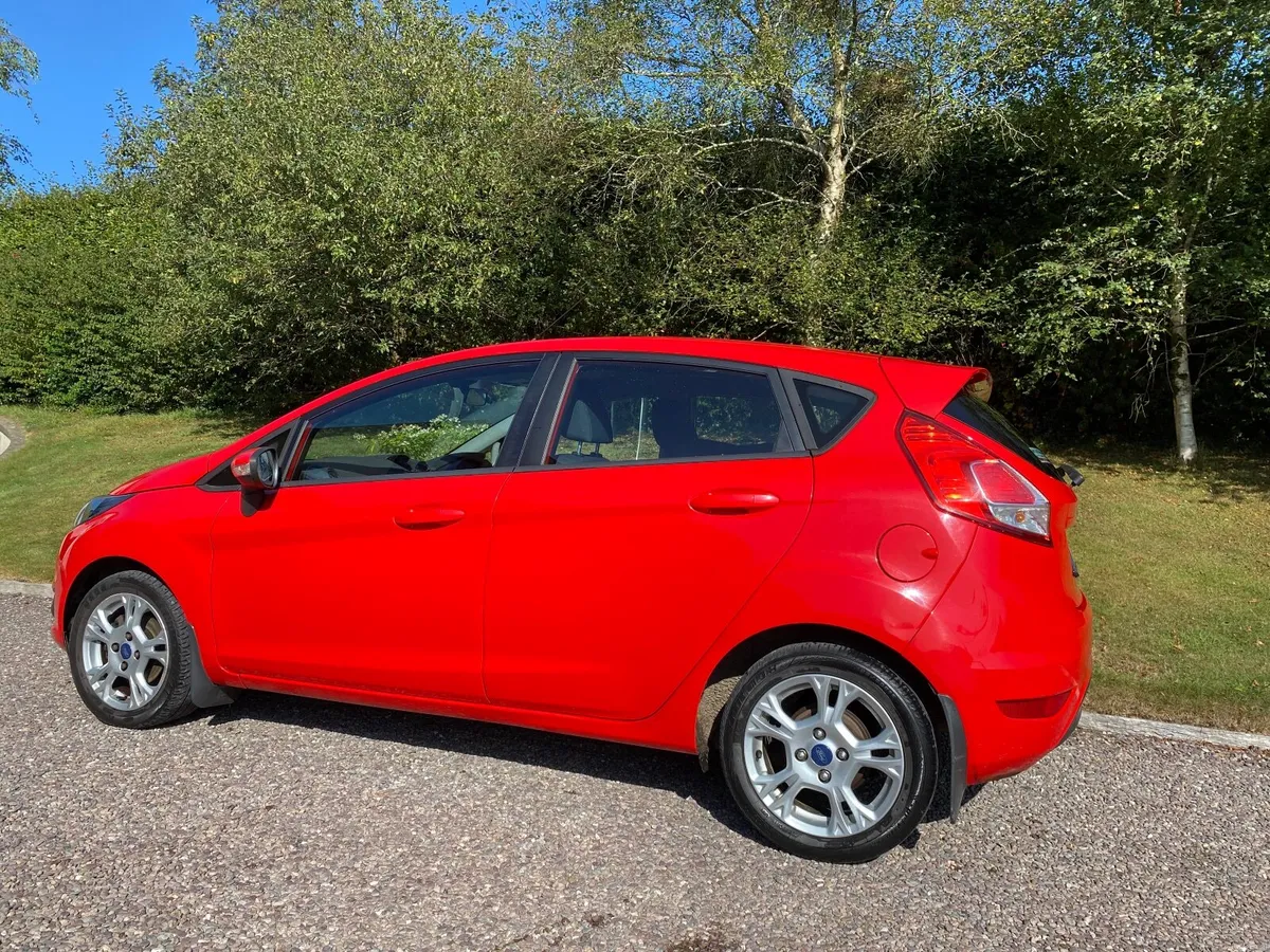 Ford Fiesta 2014 - Image 5