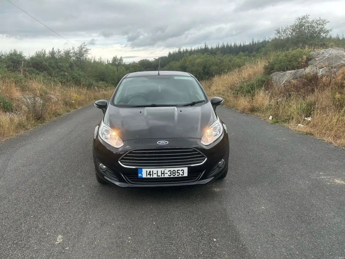 2014 Ford Fiesta - Image 2