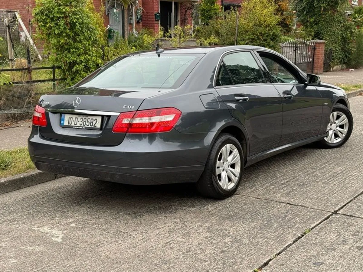 E200 cdi Auto Mercedes-benz E-class - Image 3
