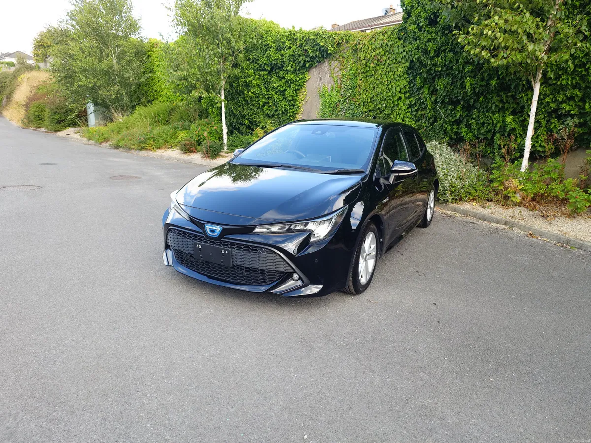 Toyota Corolla Sport Hybrid - Image 3