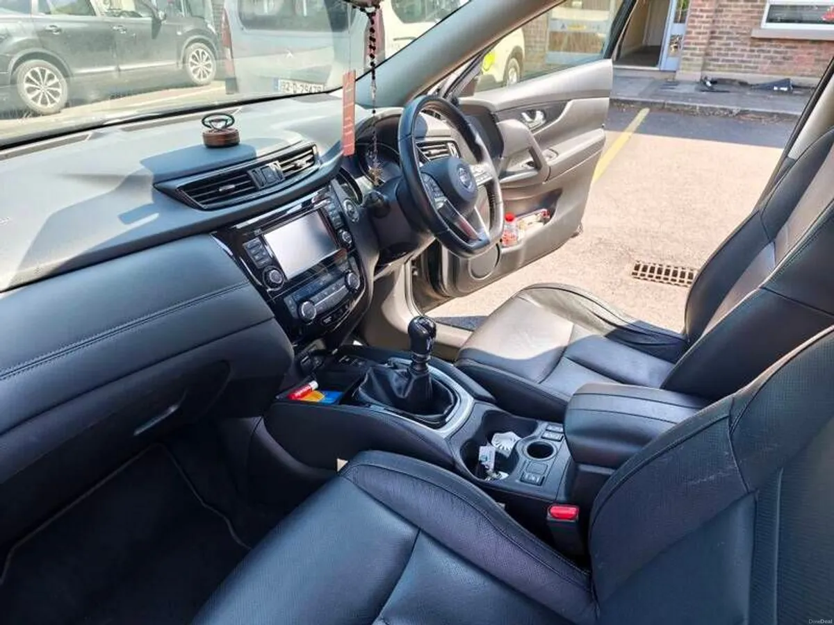 2019 Nissan X-trail SVe low mileage top spec - Image 6