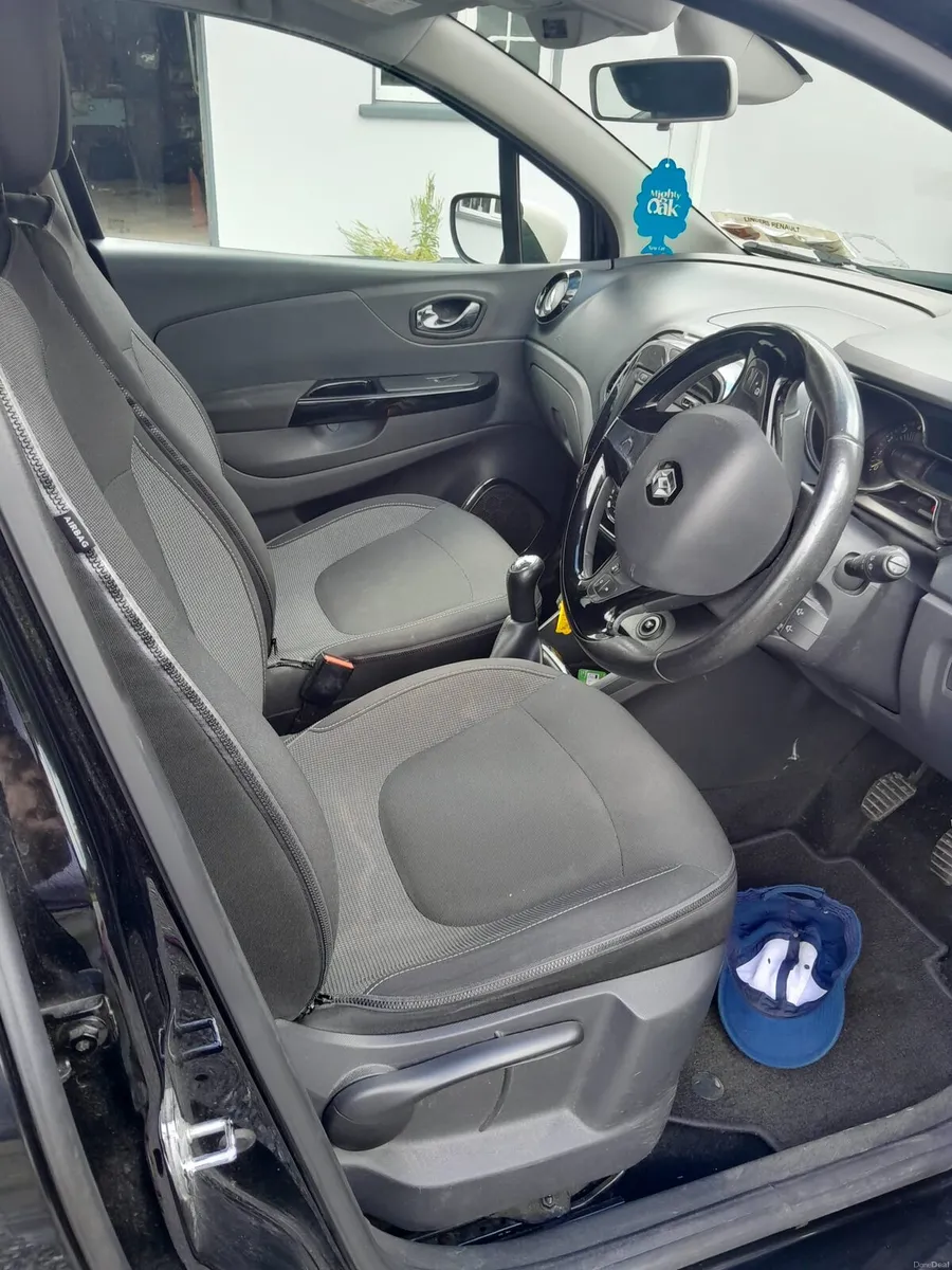 Renault Captur - Image 3