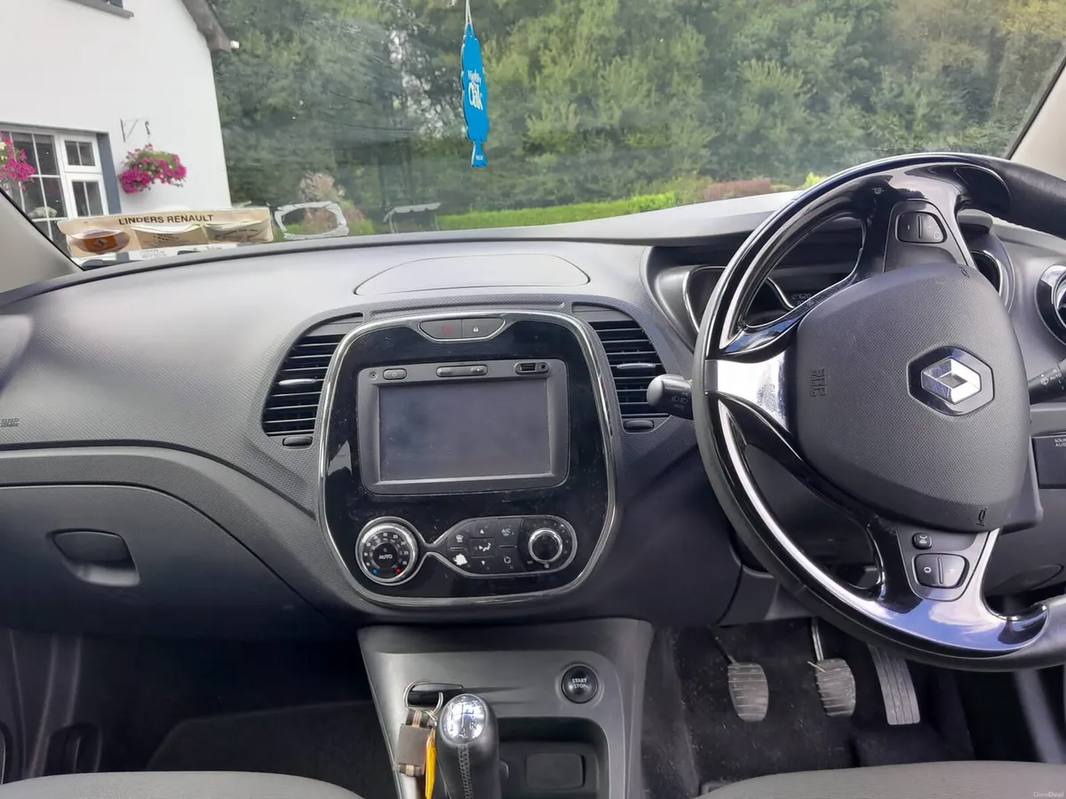 Renault Captur - Image 5