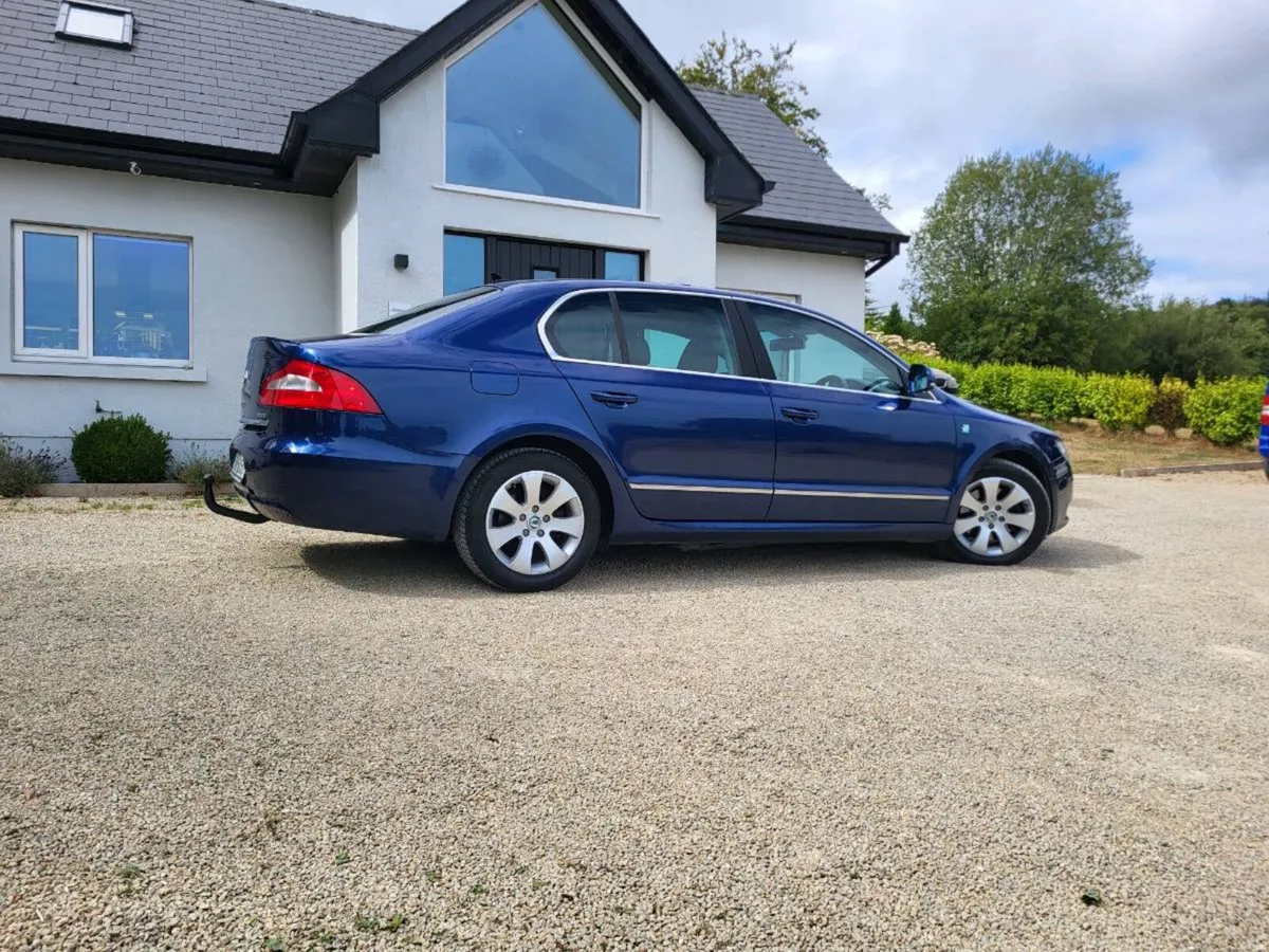 Skoda superb taxed & tested with FSH - Image 3