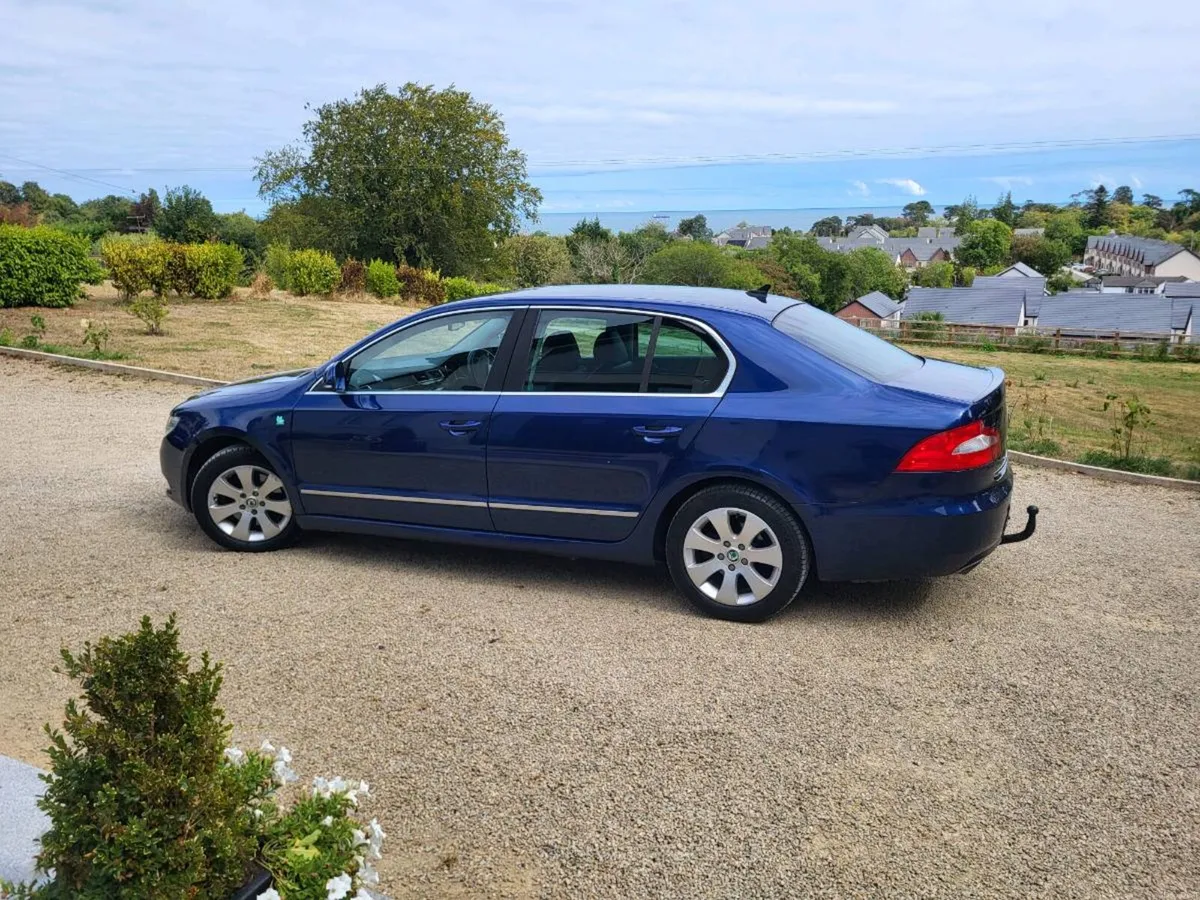 Skoda superb taxed & tested with FSH - Image 5