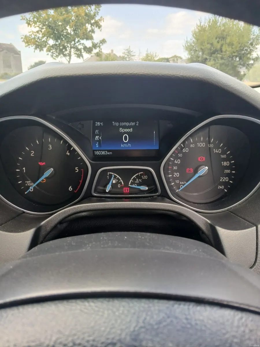 Ford Focus 2019 - Image 2