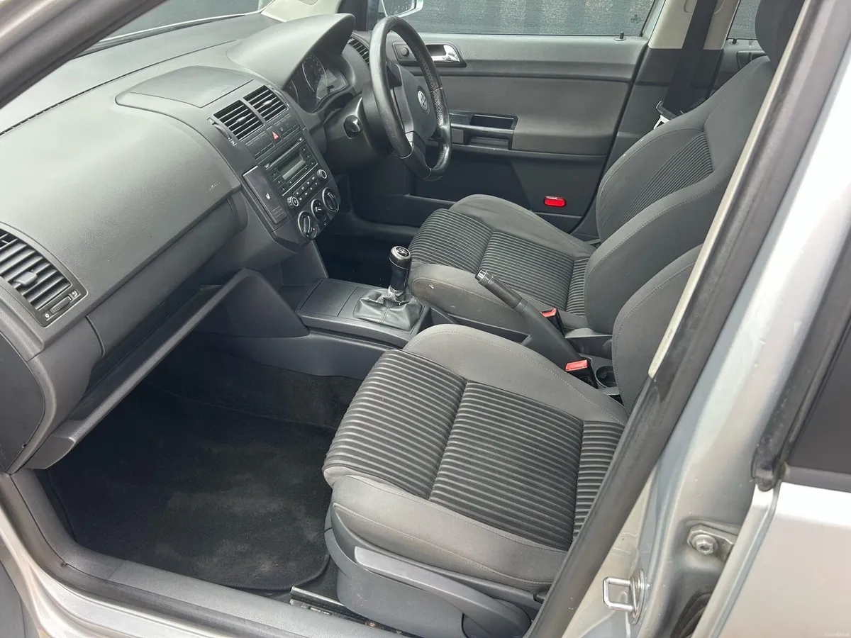 Volkswagen Polo - Image 5