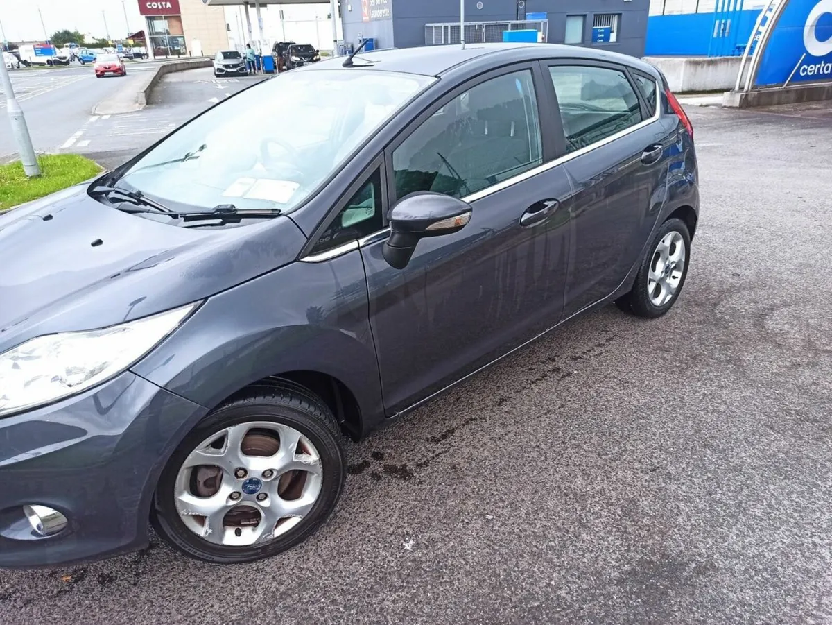 2009 Ford Fiesta 1.4 Automatic - Image 2