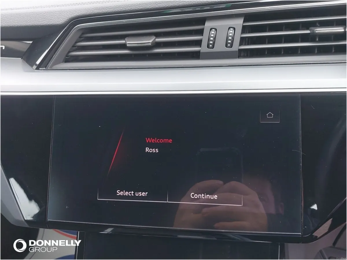 Audi Q8 E-Tron Estate Sport - Image 5