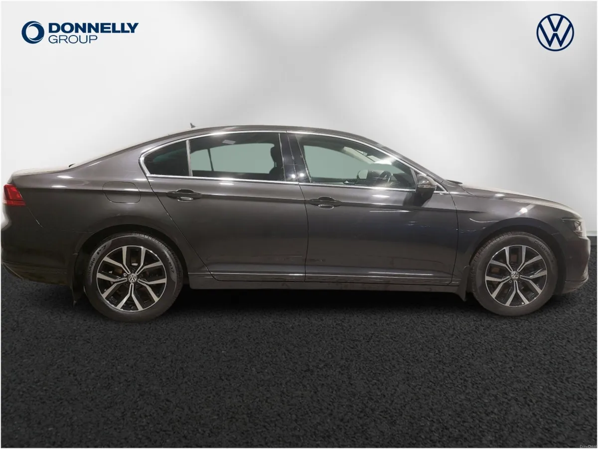 Volkswagen Passat 1.6 TDI SEL 4dr DSG - Image 4
