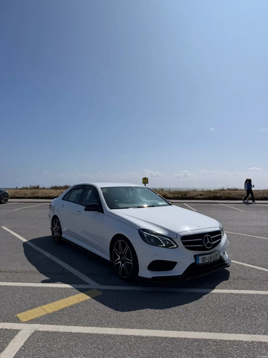 Mercedes Benz E220d - Image 1