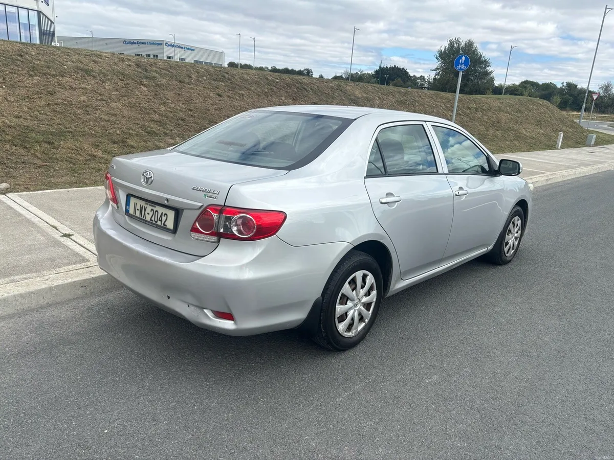 Car - Image 3