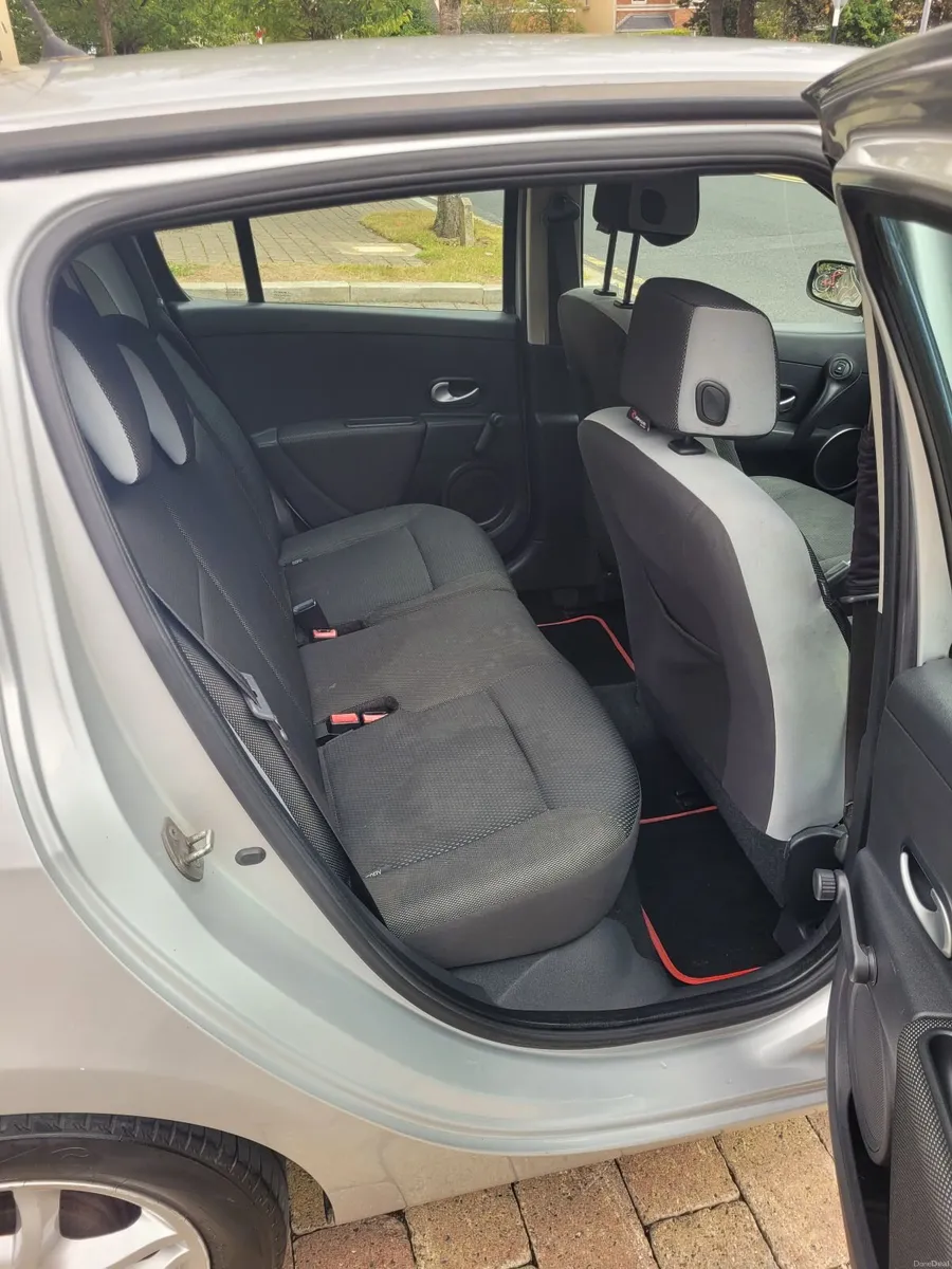 Renault Clio 2009 - Image 5
