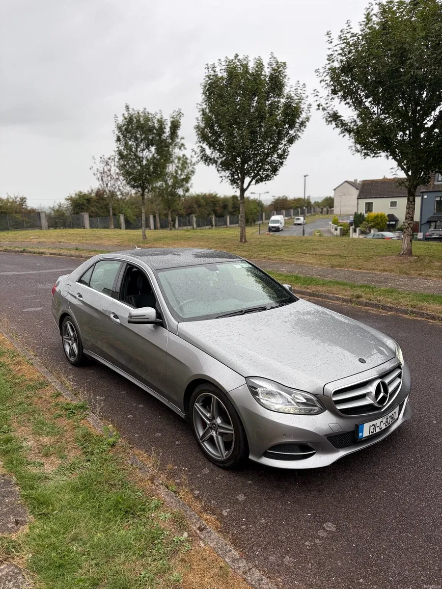 Mercedes E220 AMG line - Image 3