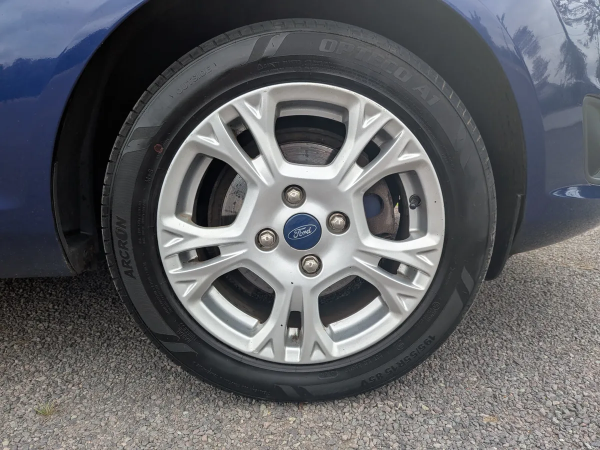 Ford Fiesta Zetec 2017 Full Service History - Image 3