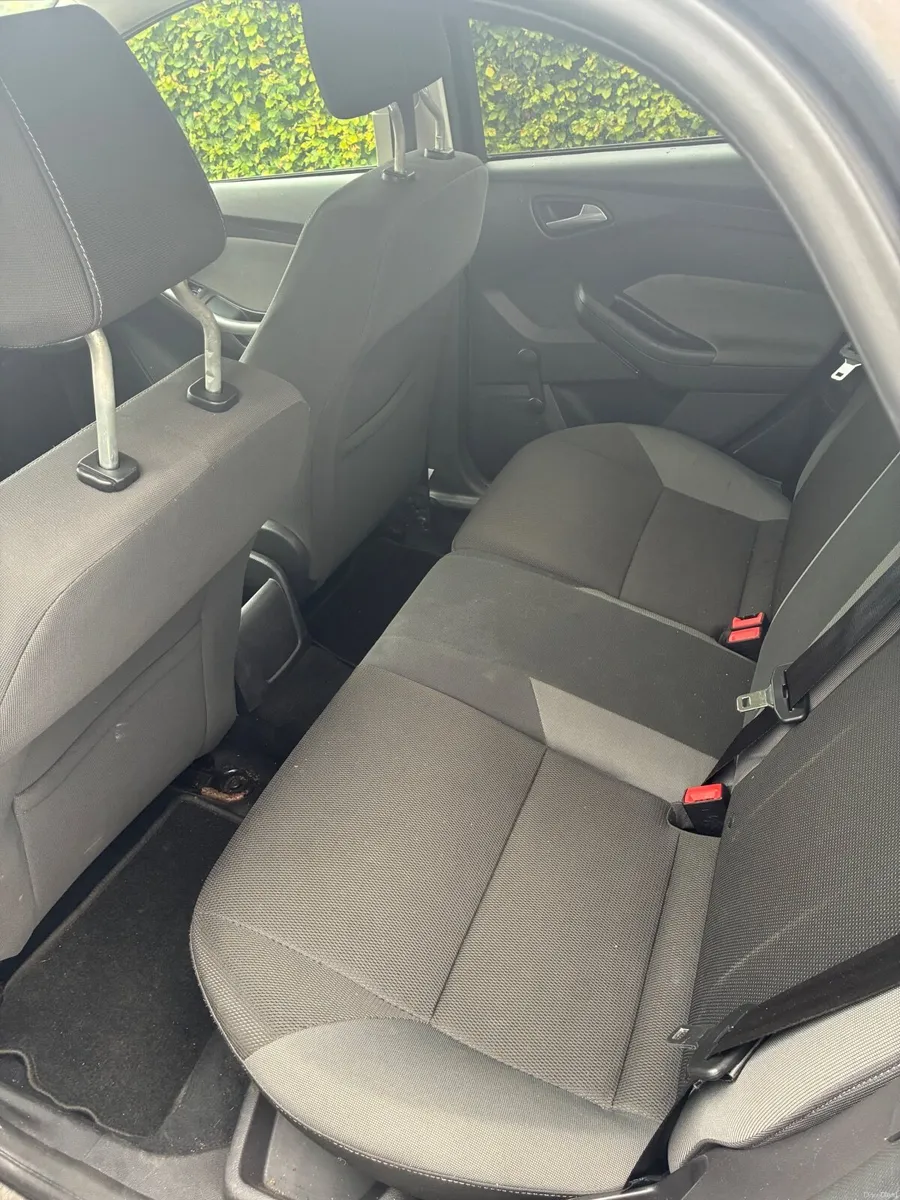 Ford Focus 2012 - Image 3