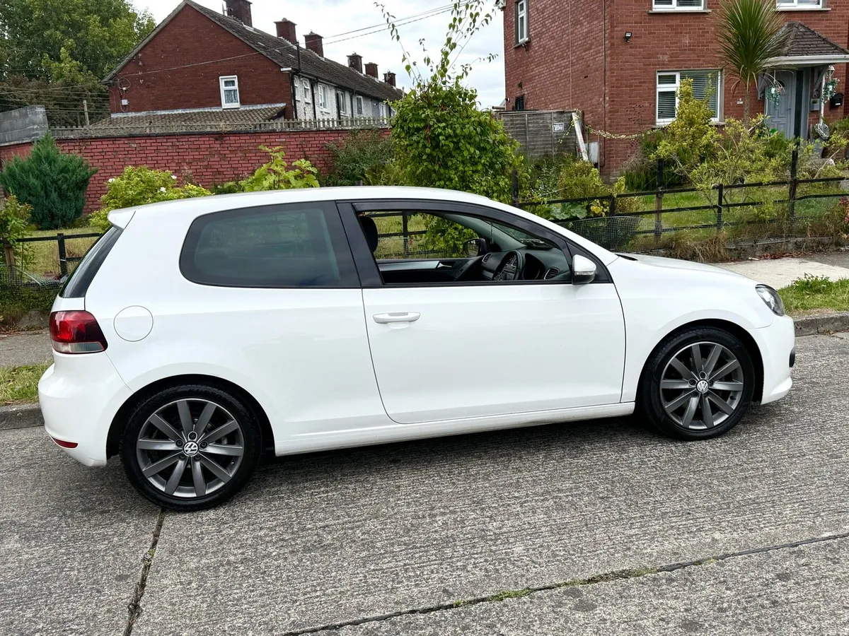 11 VW Golf 2.0 TDi Highline Nct Tax - Image 5