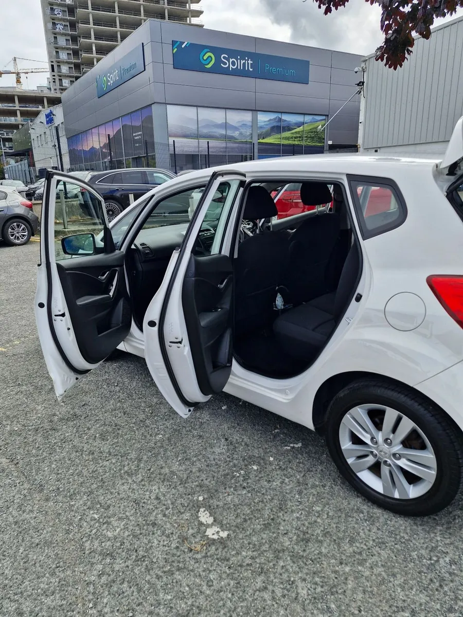 Hyundai ix20 2013 - Image 3