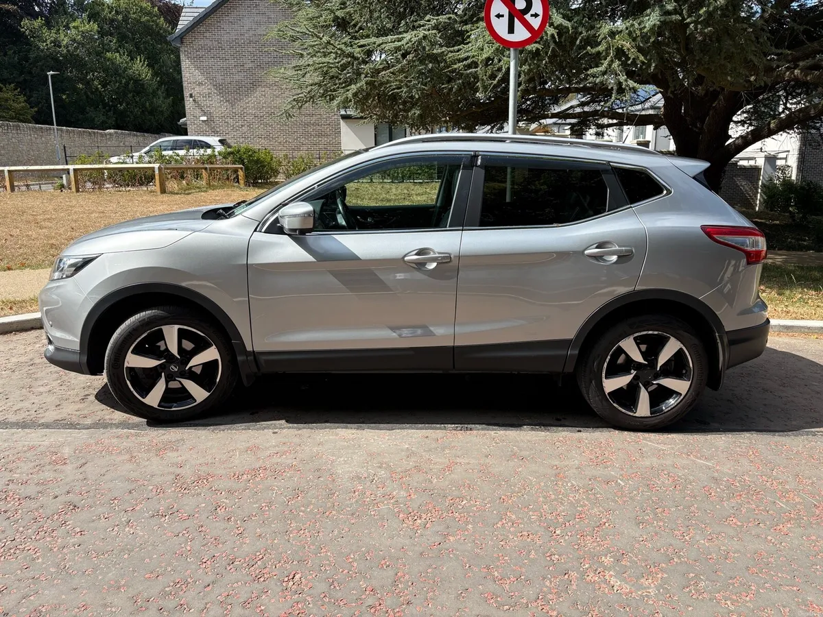 Nissan Qashqai SV Premium 1.5 dCi - Image 3