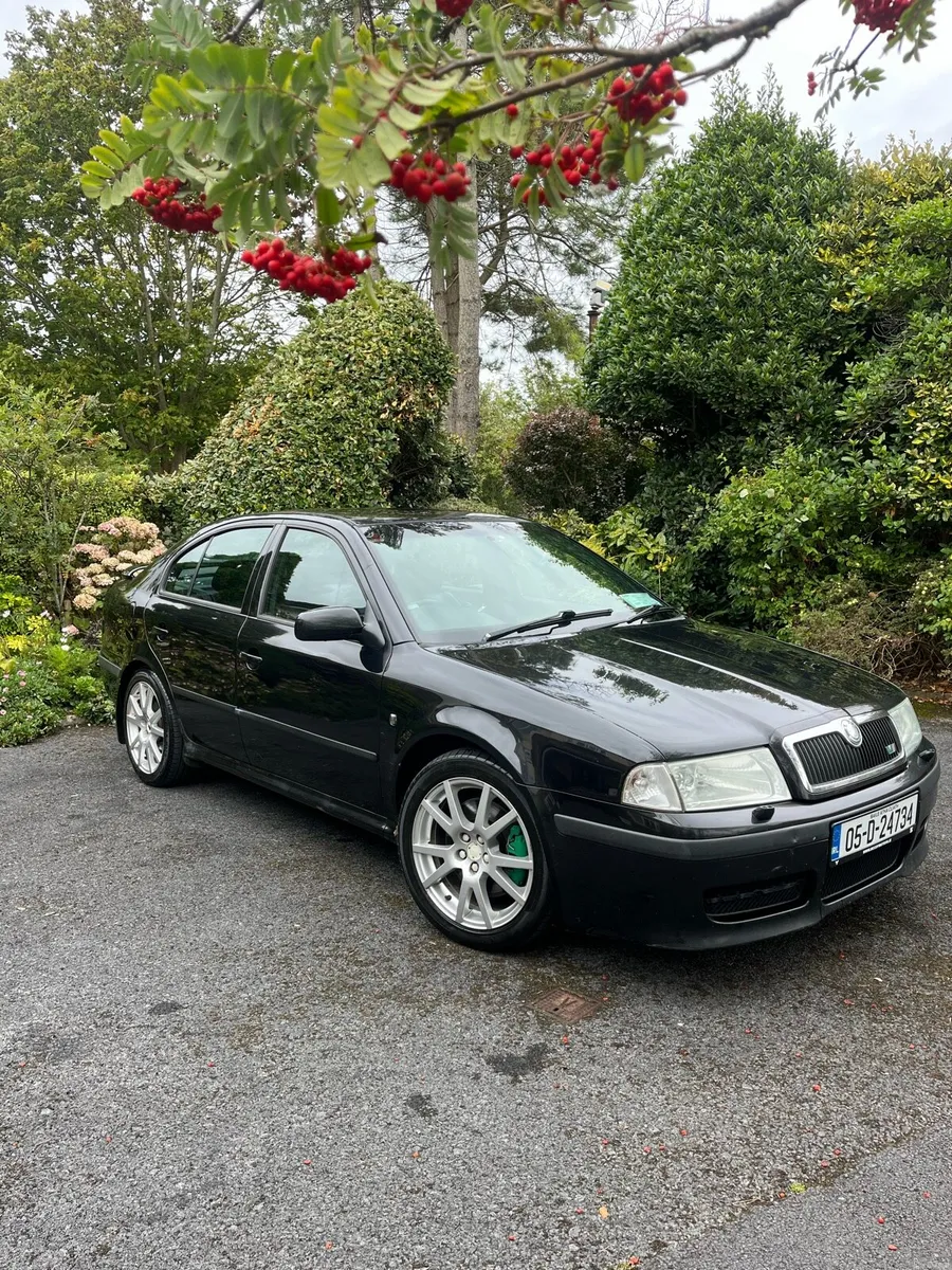 Skoda Octavia VRS 2005 - Image 1
