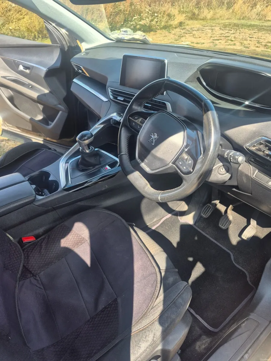Peugeot 3008 2020 - Image 5