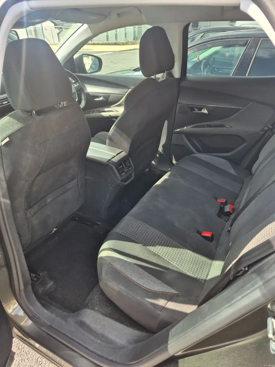 Peugeot 3008 2020 - Image 6