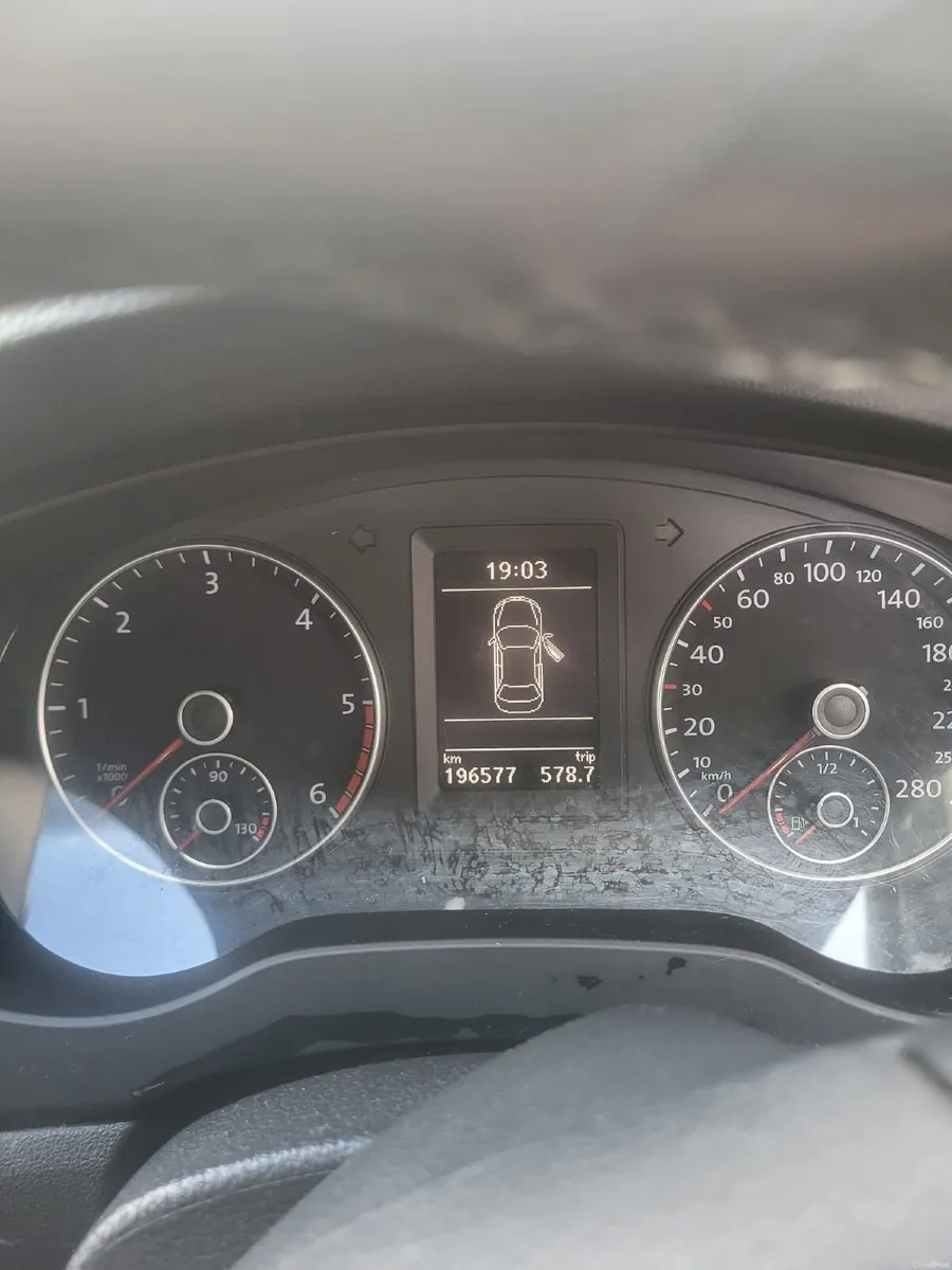 Volkswagen Jetta 2014 - Image 5